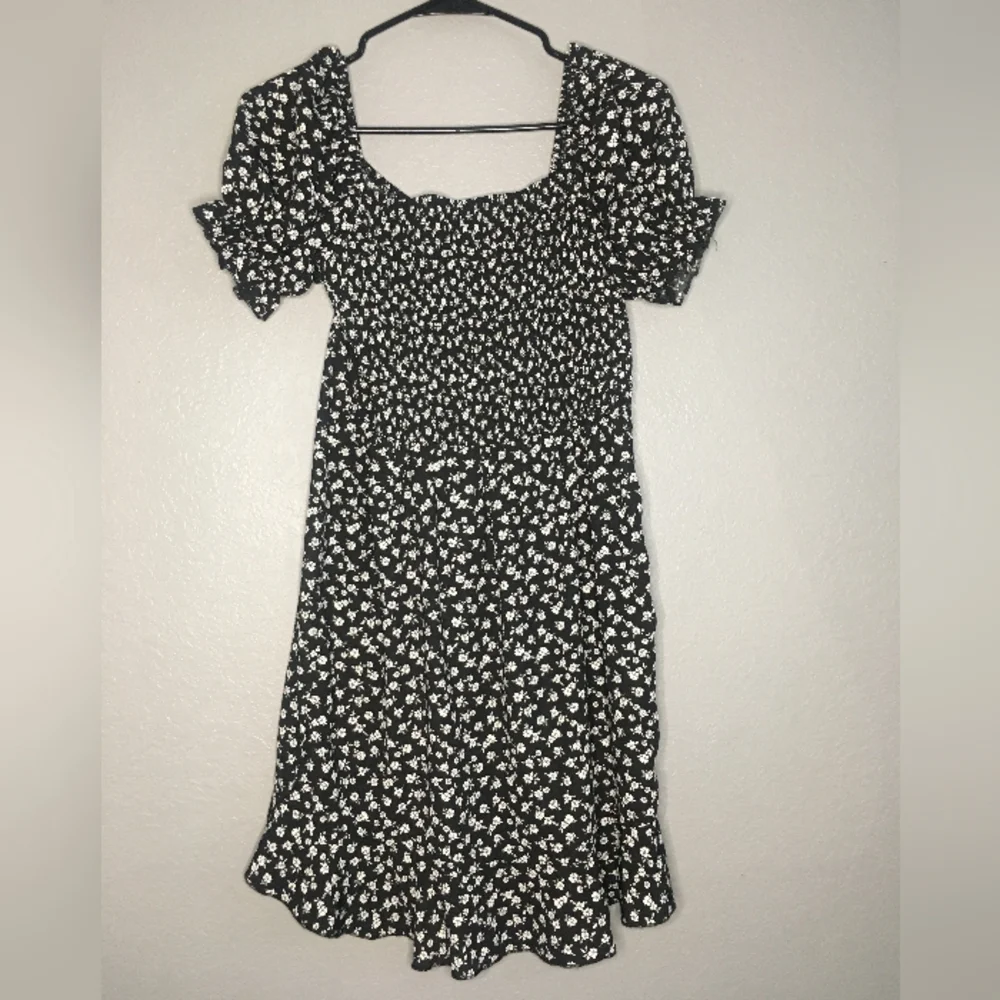 Floral Black and White Dress - Picture 3 of 4